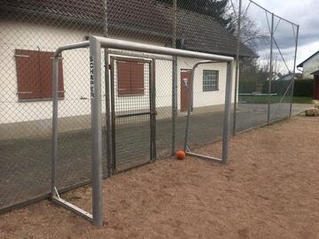 Sportplatz-Pflegeaktion