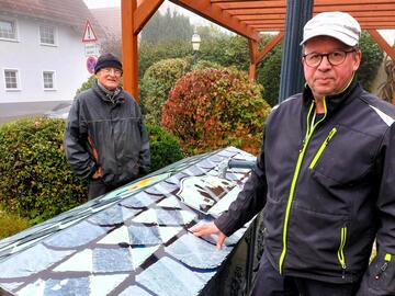 Neue Abdeckung für den Dorfbrunnen